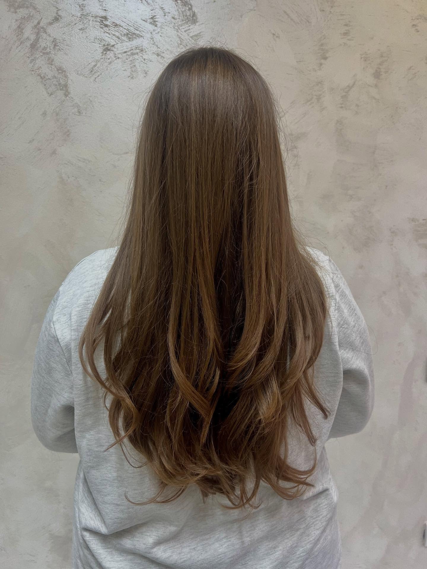 MR BEAUTY HOUSE frizerski salon
